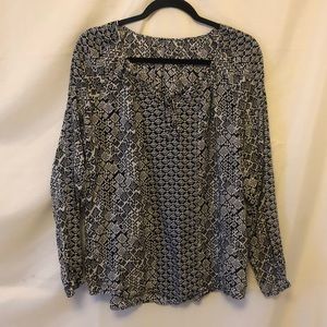 🎁✈️😊Black & White, Boho Blouse